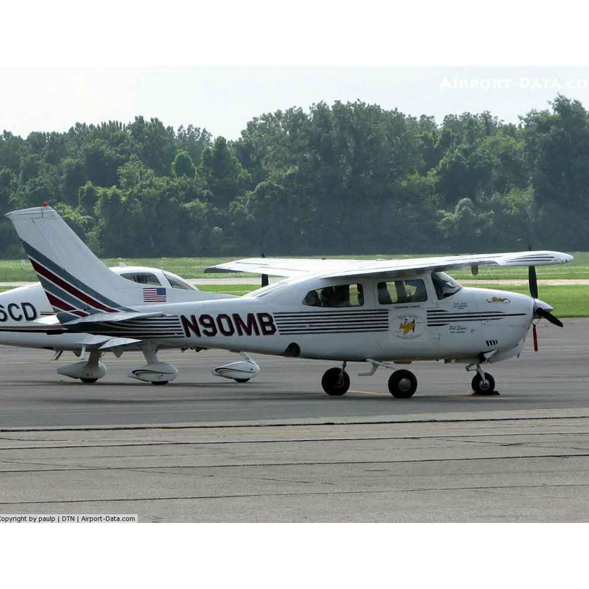Aircraft Cessna 210